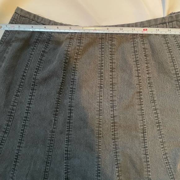 New Directions Grey Denim Midi Skirt - Picture 7 of 13